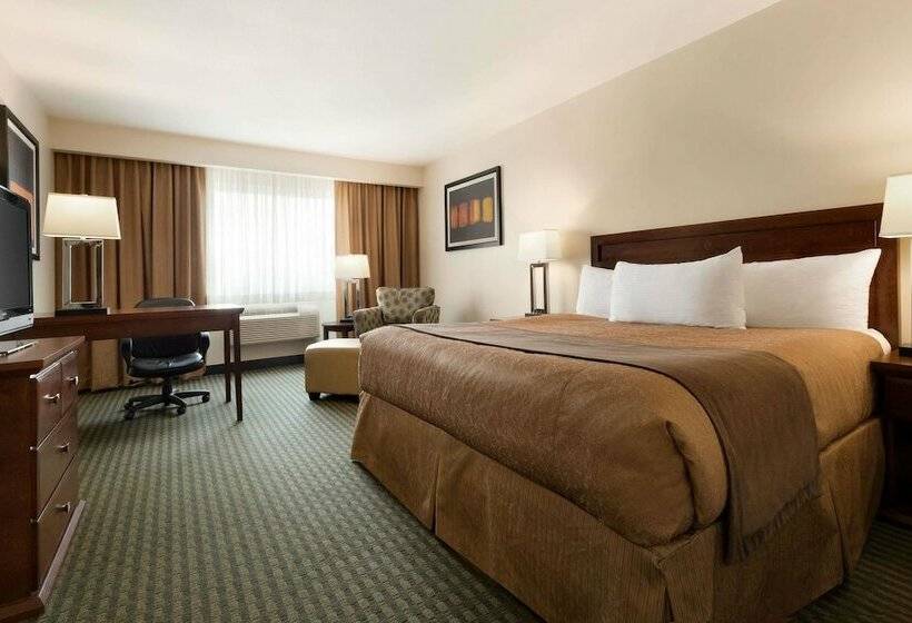 Номер бизнес-класса, Travelodge Hotel By Wyndham Weyburn