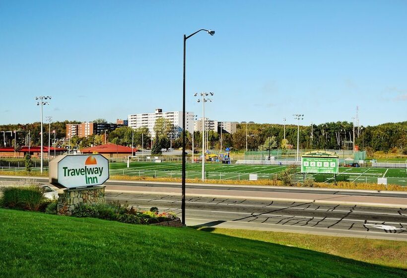 חדר סטנדרט שתי מיטות זוגיות, Travelway Inn Sudbury