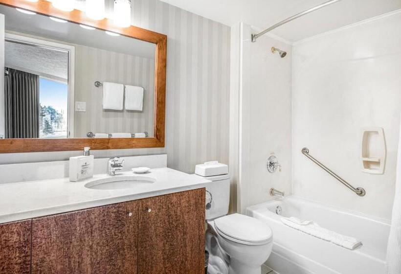 Люкс с Видом, Victoria Regent Waterfront Hotel & Suites