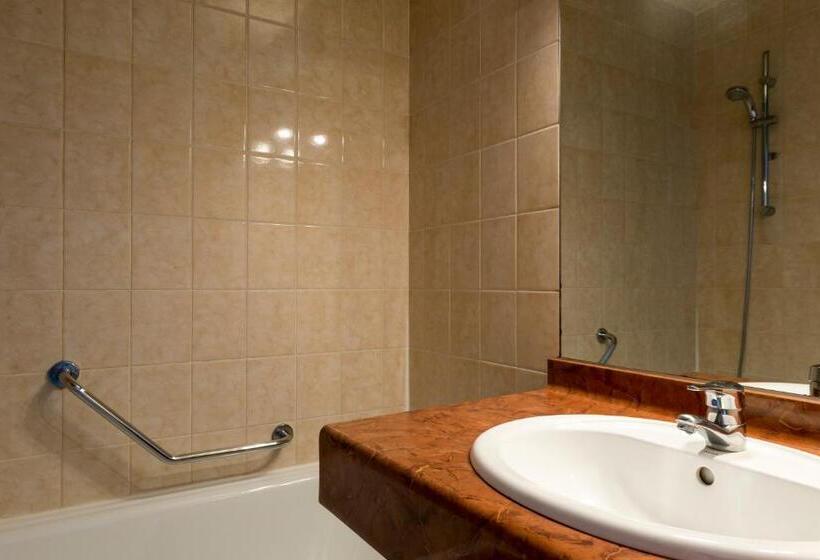 Номер Superior, Logis   Belle Hôtel, Lille Ouest