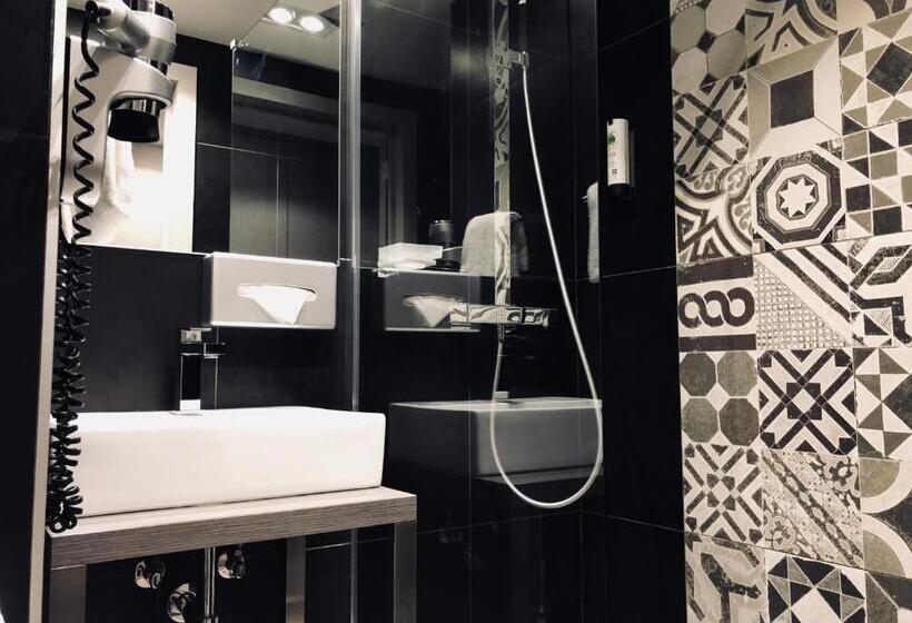 패밀리 룸, Best Western Empire Elysees