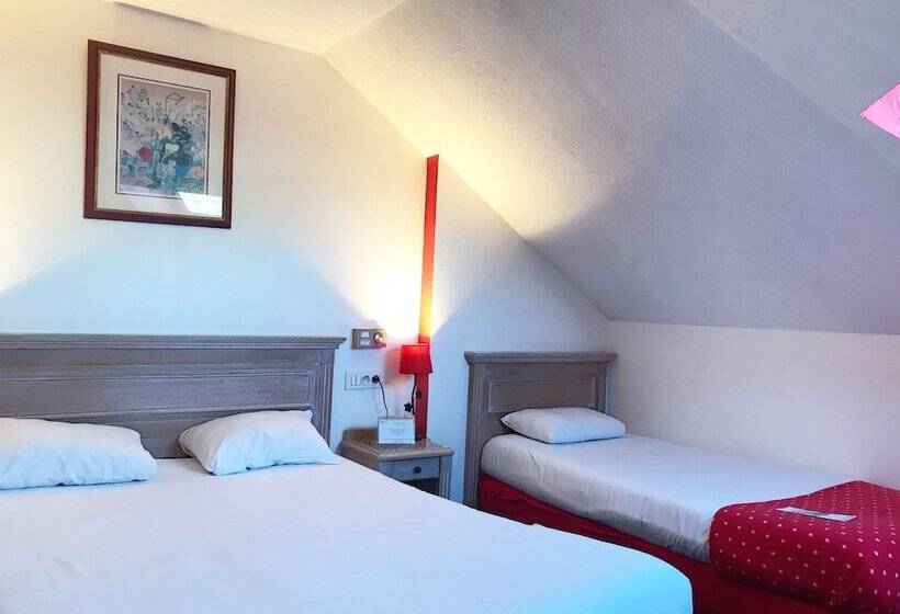 Номер Стандарт Трехместный, Brit Hotel Aux Sacres Reims Centre