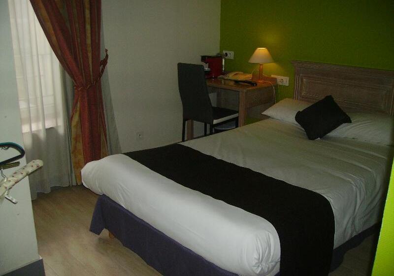 Номер Стандарт Индивидуальный, Brit Hotel Aux Sacres Reims Centre