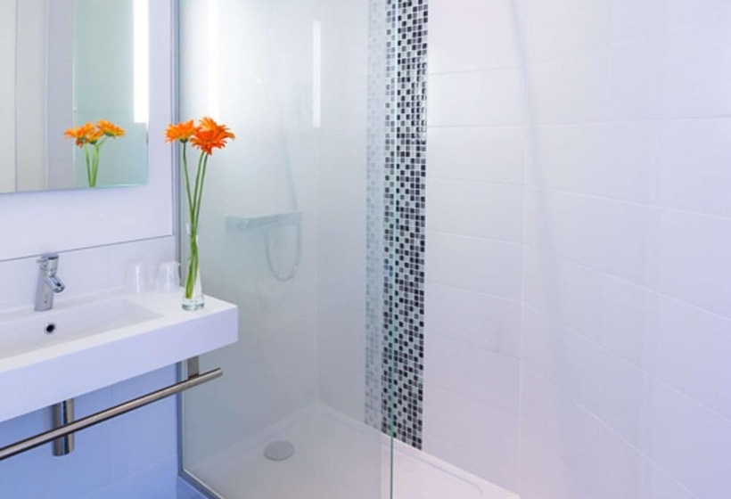 Номер Стандарт Двуспальная Кровать, Ibis Styles Strasbourg Centre Petite France
