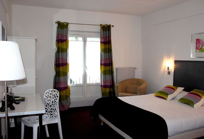 Номер Стандарт, Logis Hotel Le Cerf