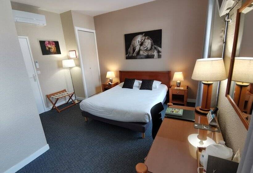 Номер Стандарт Трехместный, Logis Hotel Le Cerf