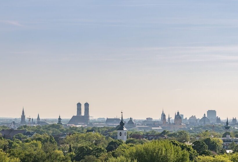 Номер Superior, Four Points By Sheraton Munich Arabellapark