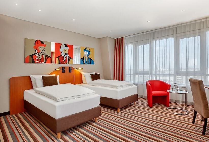 Номер бизнес-класса, H+ Hotel Leipzig