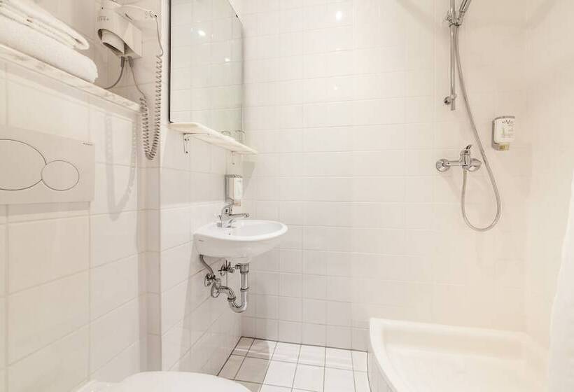 Номер Стандарт, Sure Hotel By Best Western Muenchen Hauptbahnhof