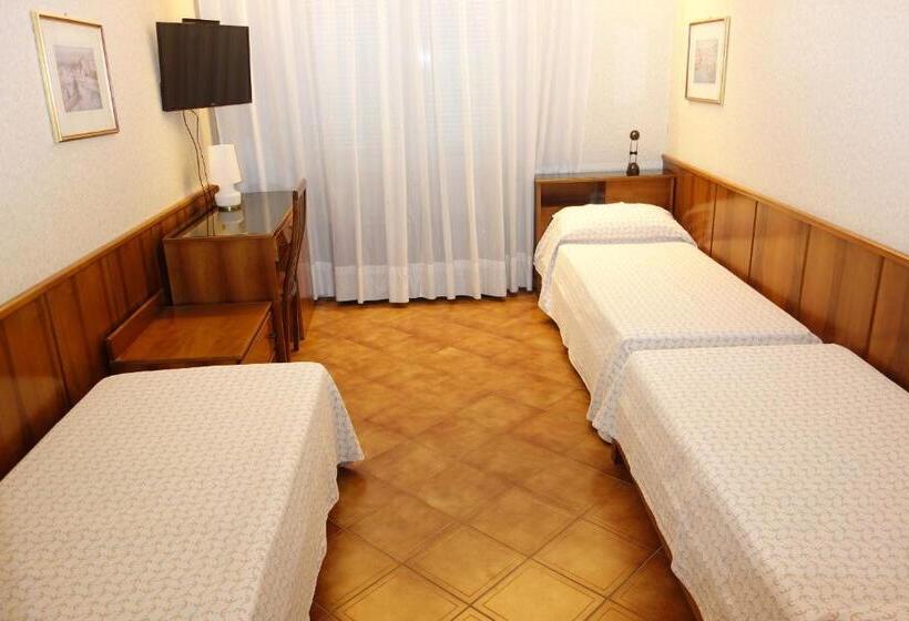 Camera Tripla Standard, Euromotel Croce Bianca