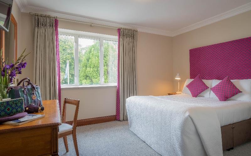 غرفة قياسية فردية, Springhill Court