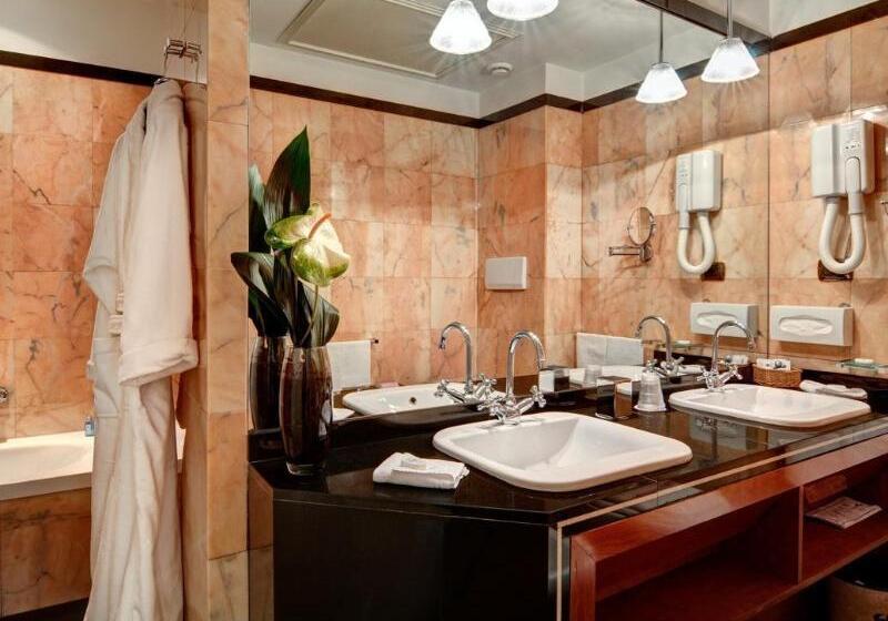 Junior Suite, Delle Nazioni