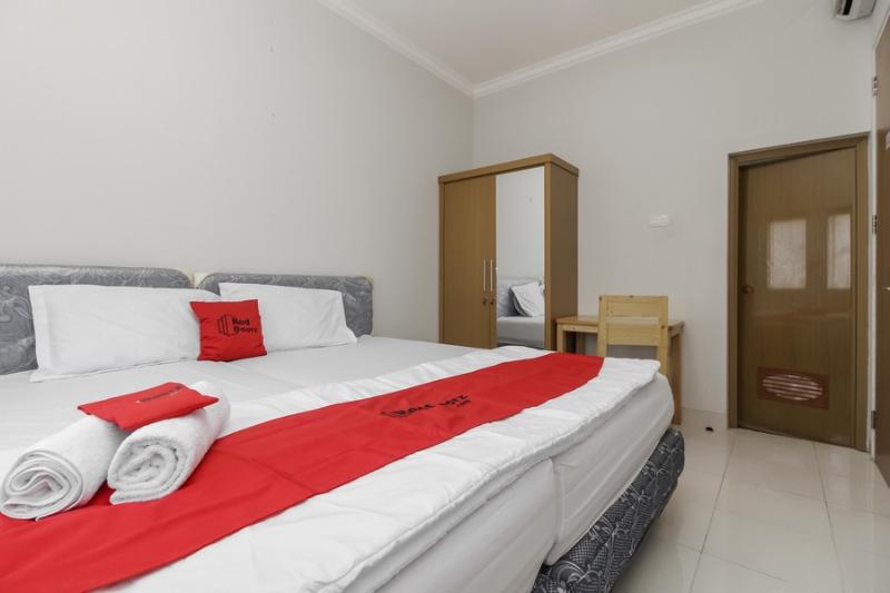 Номер Стандарт, Reddoorz Near Central Park Mall