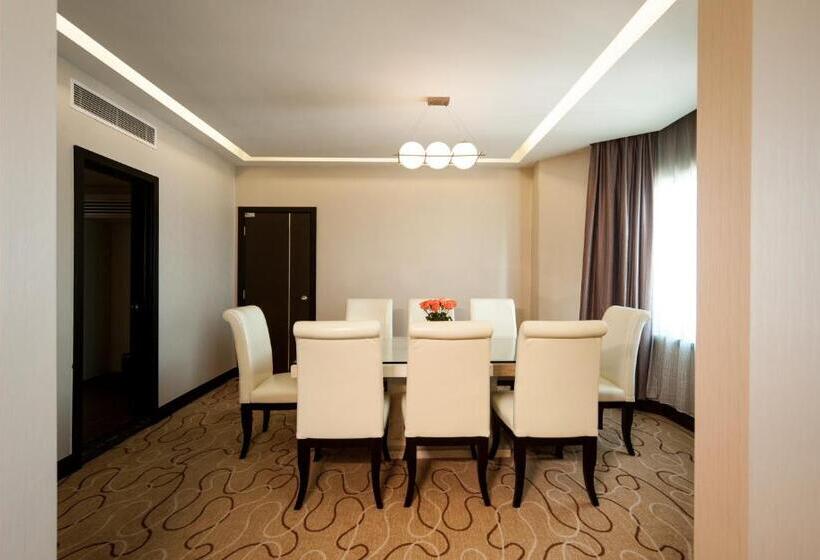 Президентский Люкс, Promenade Hotel Kota Kinabalu
