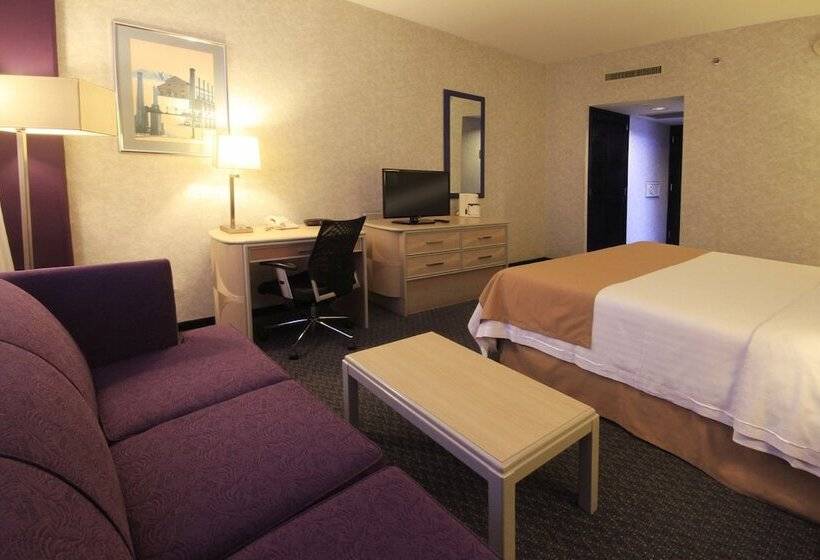 クラブルーム, Holiday Inn Monterrey Parque Fundidora, An Ihg