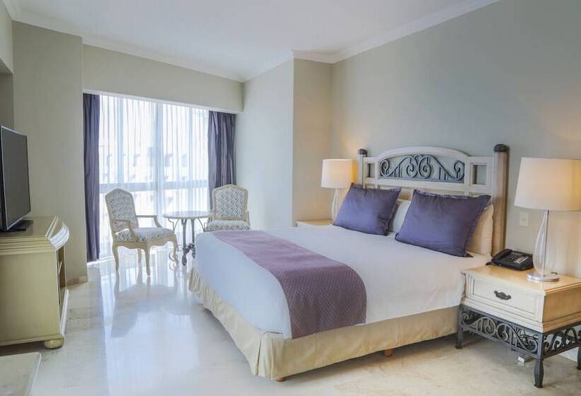 סוויטה, Sandos Cancun All Inclusive