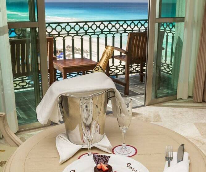 סוויטה, Sandos Cancun All Inclusive