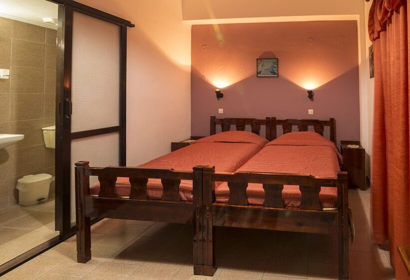 Номер Стандарт, Savas Rooms