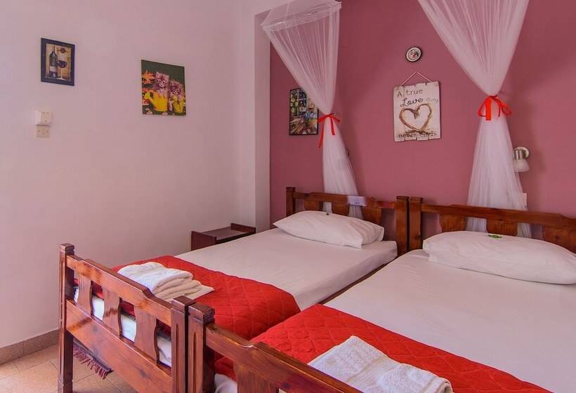 Номер Стандарт, Savas Rooms
