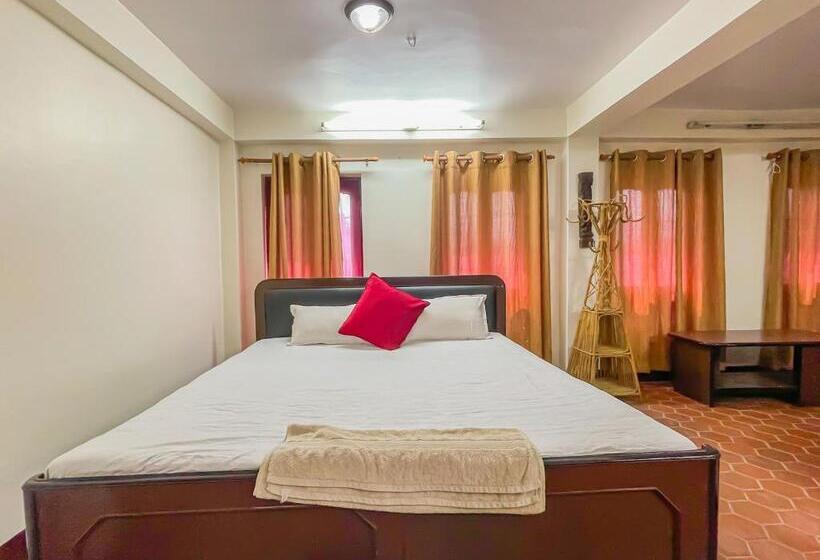 اتاق لوکس با بالکن, Siddhi Laxmi Guest House