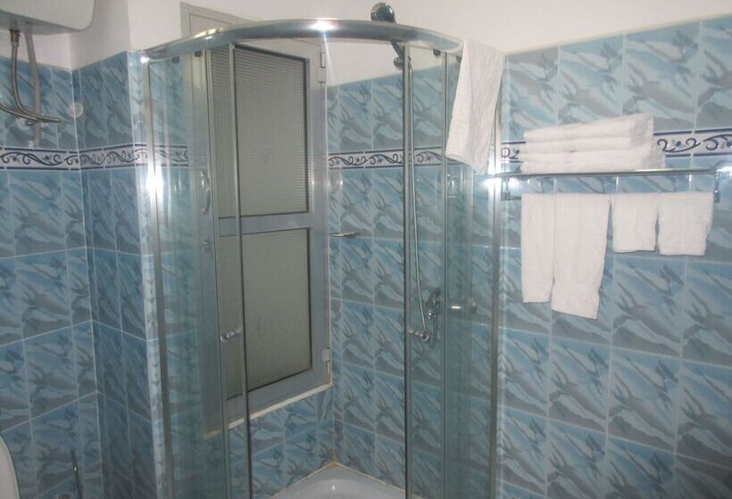 Single Deluxe Room, Sundown Carnival Lodge