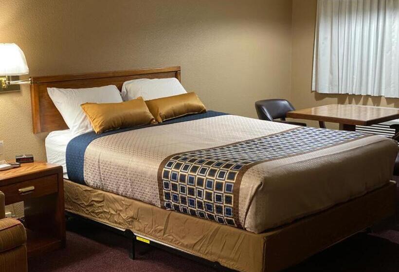 Номер Deluxe Кровать Кинг, Royal Inn