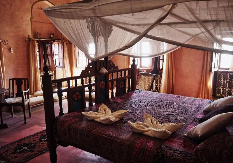 سوییت, Zanzibar Coffee House