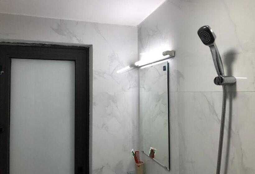 اتاق استاندارد با سرویس بهداشتی مشترک, Khai Homestay