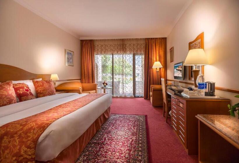 스위트, Golden Tulip Nizwa