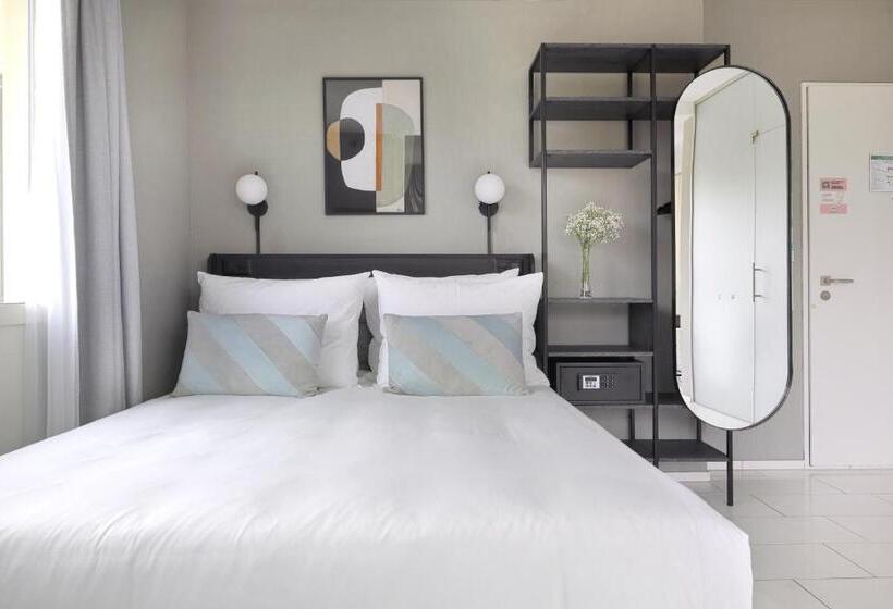 استودیوی سوپریور, Numa I Turi Apartments