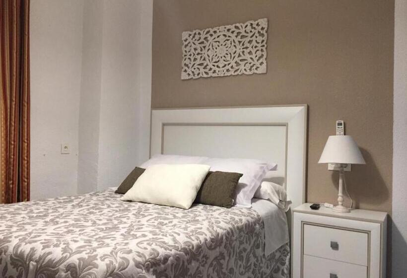 اتاق راحتی سه تخته, Pension Zurita