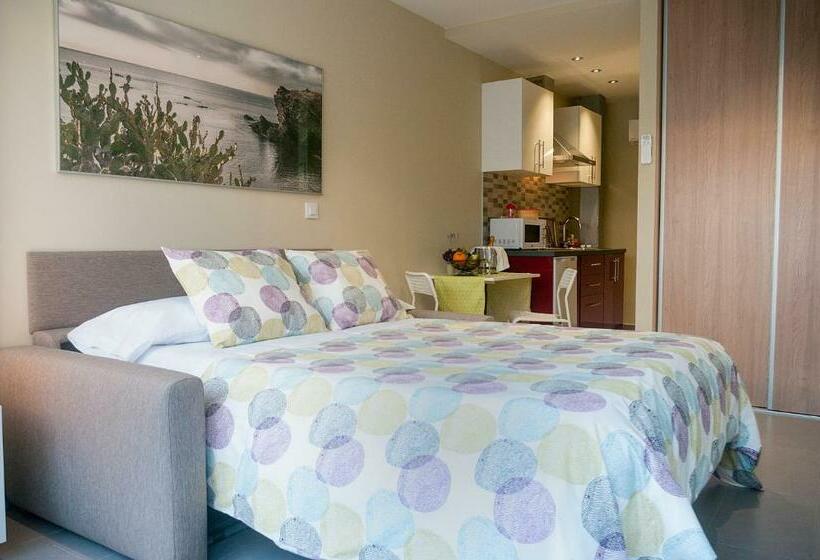 Студия Стандарт, Apartamentos Turísticos María Guerrero