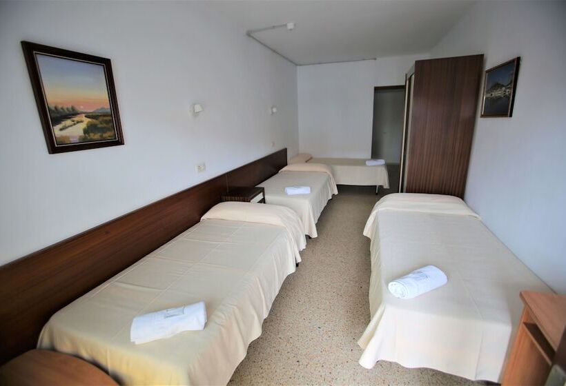 Семейный Номер, Hostel Costa Brava