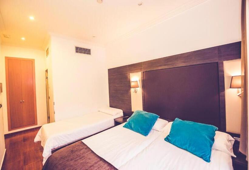 اتاق استاندارد سه نفره, Hostal Sol Los Angeles
