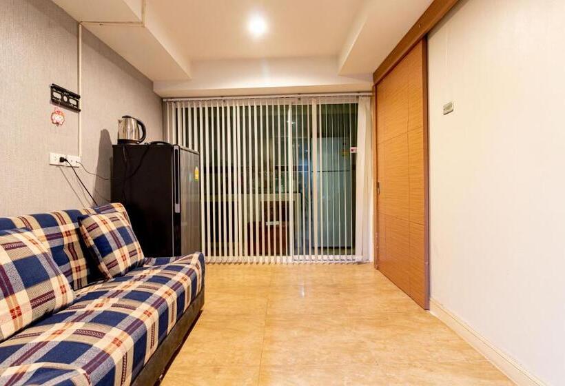 高级大房间, Oun Residence