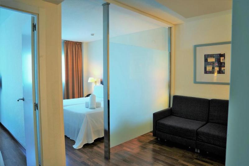 Люкс Повышенной Комфортности, Crowne Plaza Hotel Riyadh Minhal, An Ihg