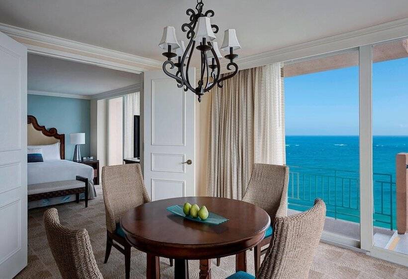 سوئیت اجرایی با چشم‌انداز دریا, San Juan Marriott Resort And Stellaris Casino