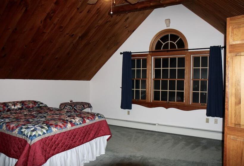 Дом 3 Спальни, Sara Placid Inn & Suites