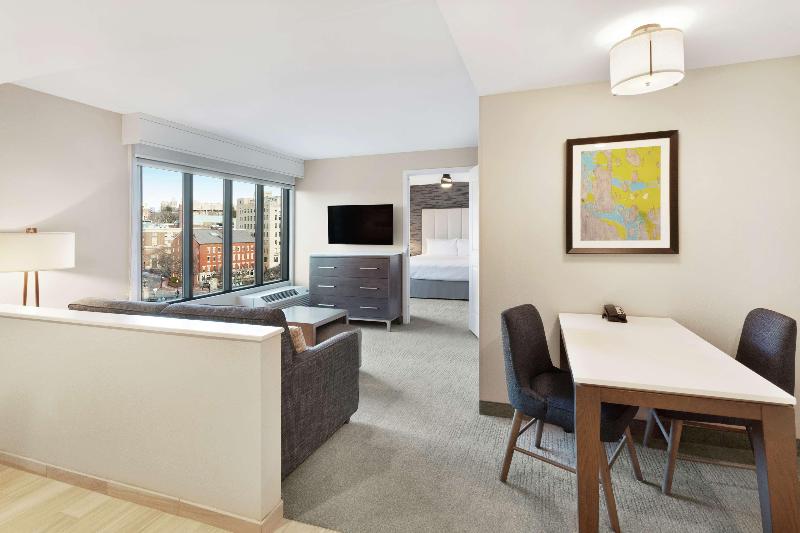 キングサイズベッドのスイートルーム, Comfort Inn & Suites Schenectady Scotia