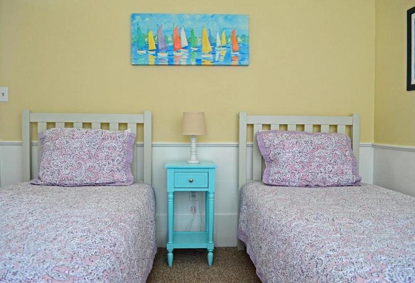 Апартаменты 2 Спальни, Edgartown Commons Vacation Apartments