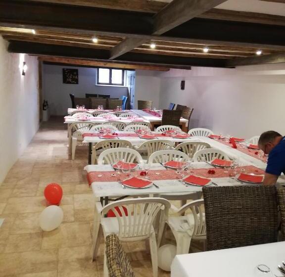 Номер Стандарт Вид на Сад, Chambres D Hotes  Le Calme