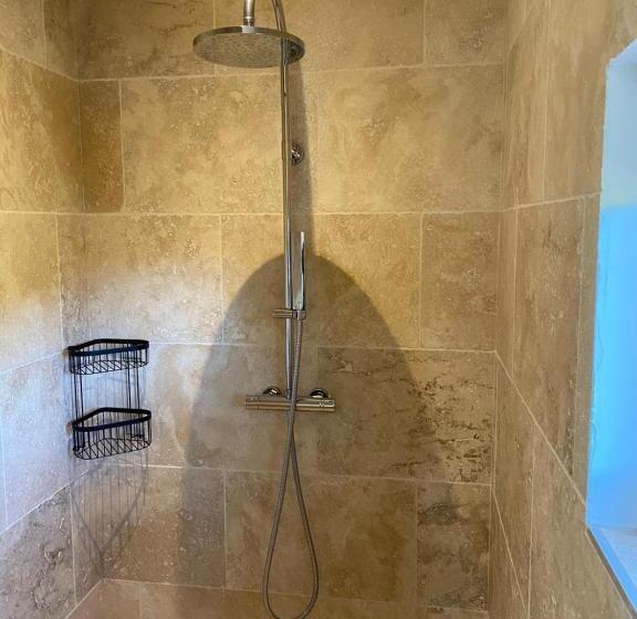 Дом 2 Спальни, Le Clos Réaud