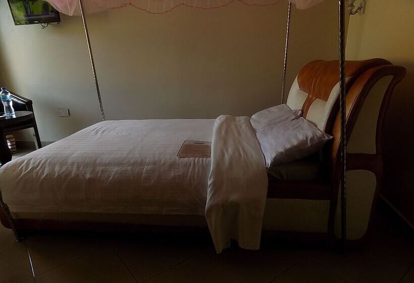 اتاق لوکس, Country Motel Koboko
