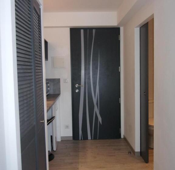 اتاق استاندارد با چشم‌انداز باغ, Chambres D'hotes Grace