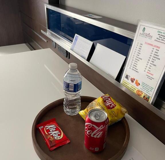 Люкс Повышенной Комфортности, Luxor Inn & Suites, A Travelodge By Wyndham