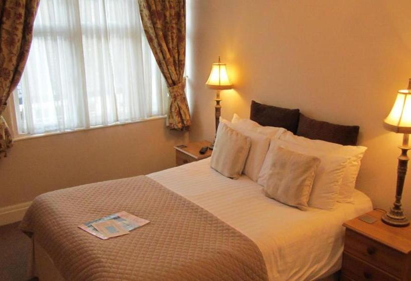 Номер Стандарт, Monties Guest House   Adults Only