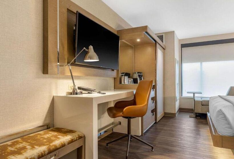 Номер Стандарт Адаптированный для Инвалидов, Cambria Hotel Milwaukee Downtown