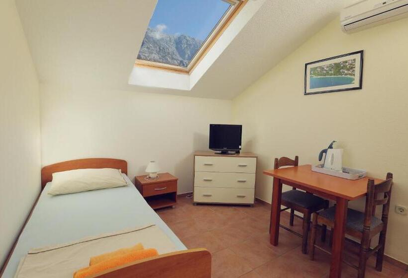 스탠다드 스튜디오, Apartments Vila Adrijana & Fitness Studio Wolf Bv