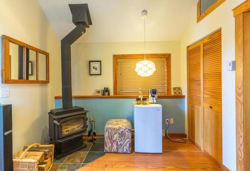 Студия Стандарт Вид на Море, Tranquility Bay Waterfront Inn