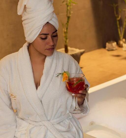 Business Kamer, Pance 122 Wellness Spa